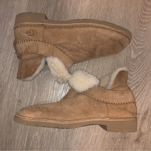 Ugg ladies winter boots bootie’s size 7 - Picture 7 of 8